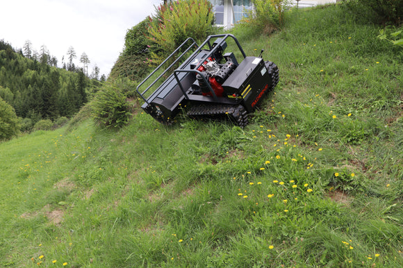 Bis zu 100% HangneigungAuch im Steilen Gelände können unsere Mulcher bedenkenlos eingesetzt werden. Über 45° sollten sie allerdings nicht mehr verwendet werden.